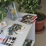Tufi Aparthotel Velipoje