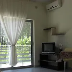 Tufi Aparthotel 3*