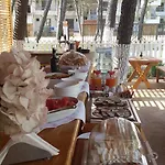 Tufi Aparthotel 3*