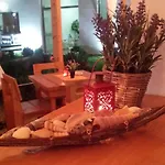 Tufi Aparthotel 3*