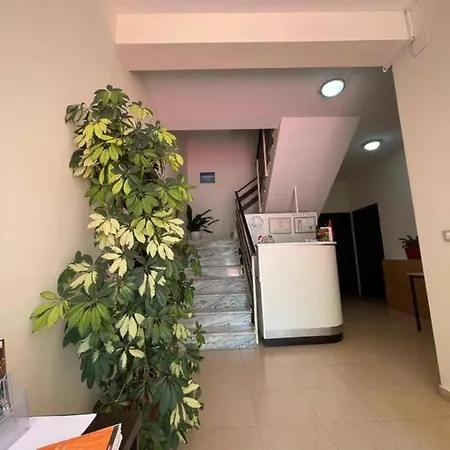 Tufi Aparthotel Velipojë