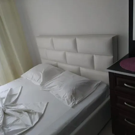 Tufi Aparthotel Velipoje