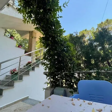 Tufi Hotel apartamentowy 3*