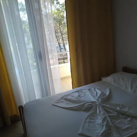 Tufi מלון דירות 3*