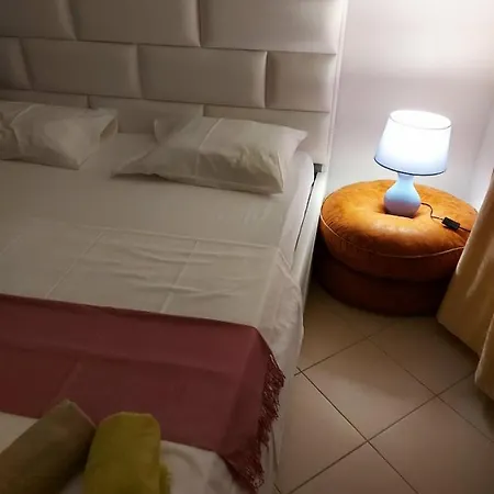 Tufi Aparthotel