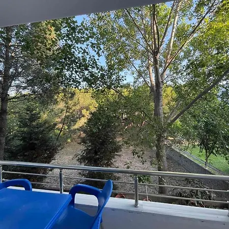 Tufi Aparthotel 3*