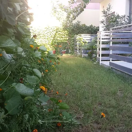 Hotel apartamentowy Tufi 3*