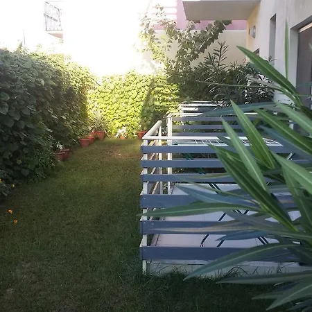 Tufi Hotel apartamentowy 3*