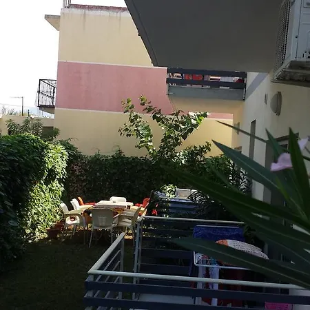 Aparthotel Tufi Velipoje