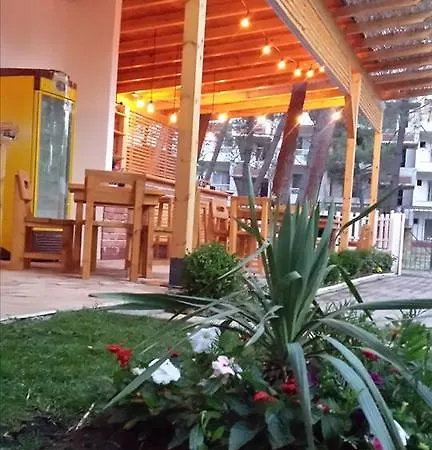 Tufi 3* Velipojë
