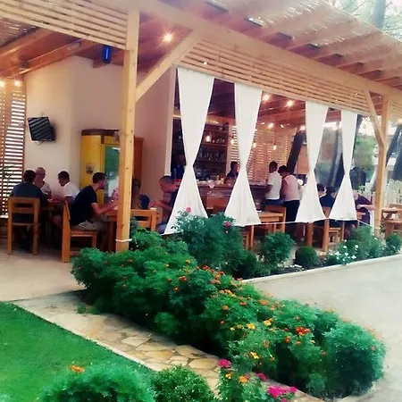 Tufi Aparthotel Velipoje