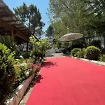 Tufi 公寓式酒店 Velipojë
